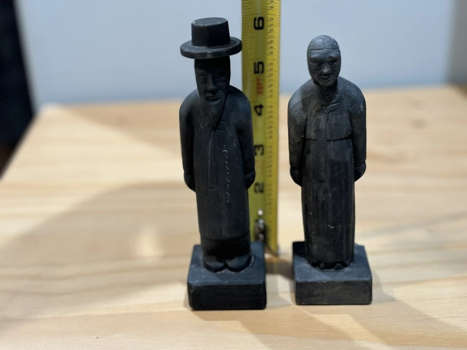 Китайский черный камень резьба мужчины и женщины мыло камень или сланец? Сколы основания - Изображение 3 из 4