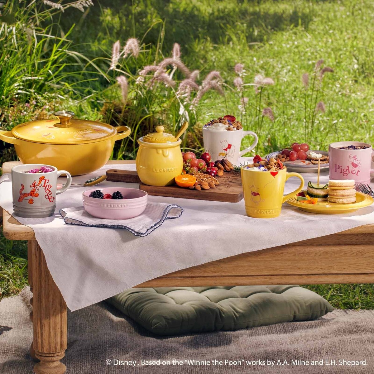 Le Creuset x Winnie the Pooh Marmit 22cm Quince Yellow 2.6L Disney