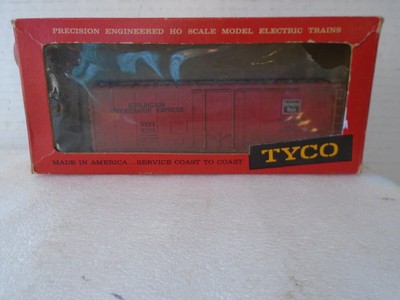 Tyco ''HO'' T310E Burlington Refrigerator Express