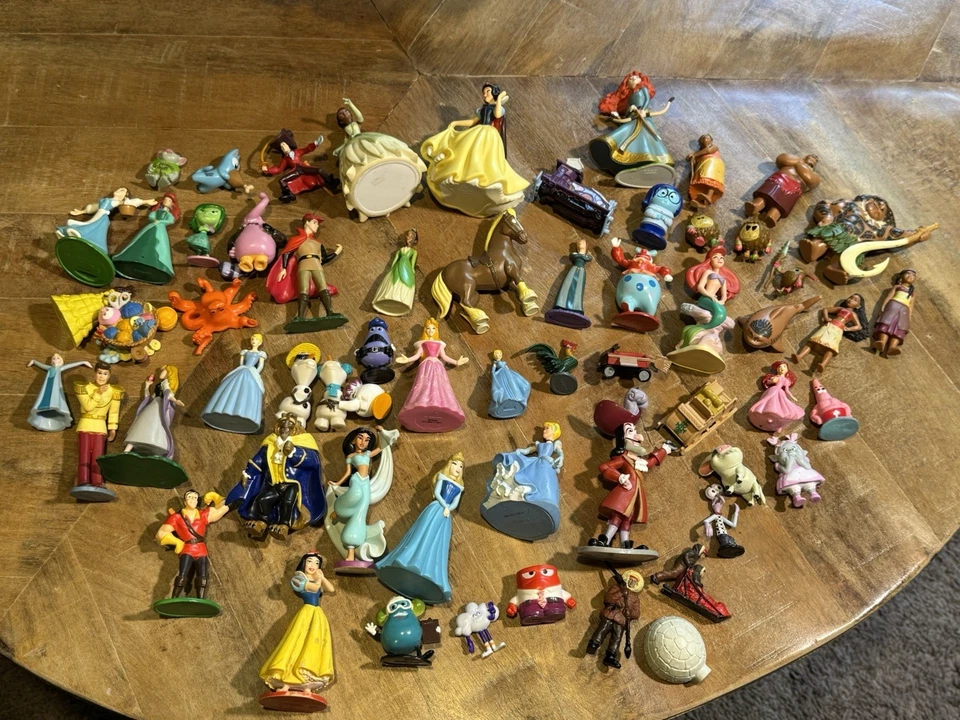 Huge Lot Of Miscellaneous Vintage And Modern Toys Action Figures, Cars, Disney - Image 2 of 4