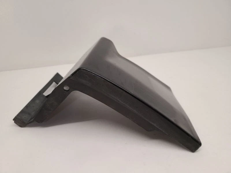 2004-2009 CADILLAC SRX RH PARA-LAMA DIANTEIRO DIREITO INFERIOR MOLDURA PRETO - Imagem 2 de 4