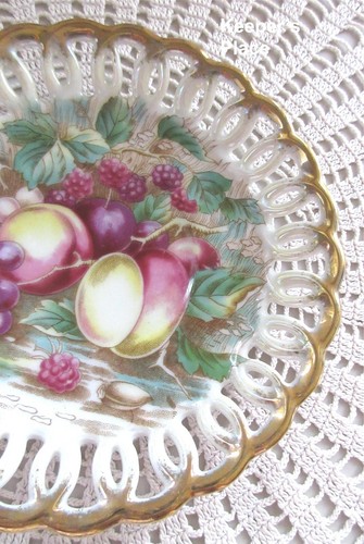 Royal Sealy 3 Footed Double Wedding Ring Handle Cup Pierced Edge Saucer Fruit - Picture 5 of 8