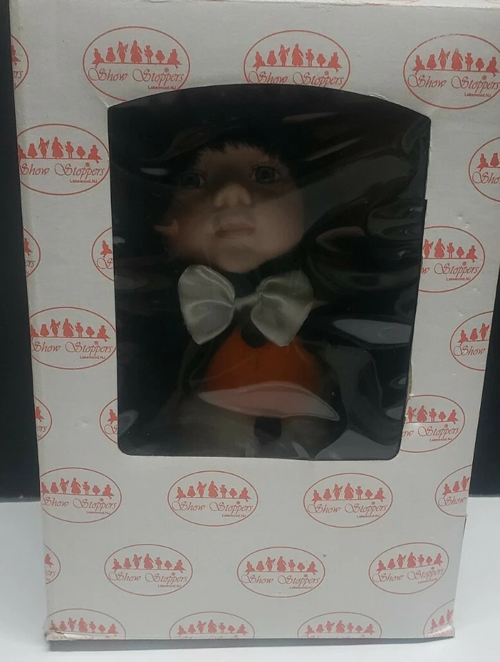 Muñeca de porcelana Chilly Penguin Baby Babes In The Wild Series -De colección Foto 3 de 4