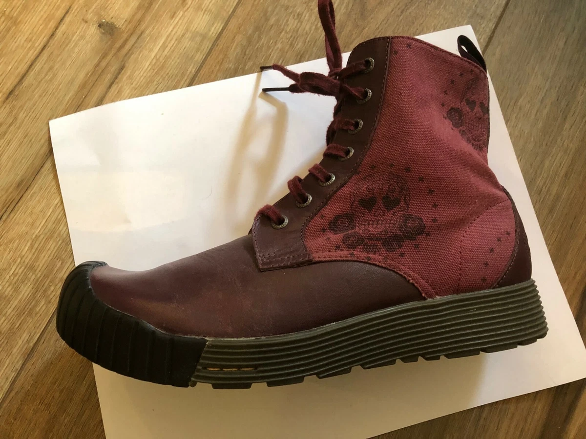 Fabric doc martens 2025