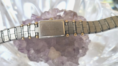 Montre Seiko Quartz Pour Femme – Acier Inoxydable – Cadran Mauve Années 80 – Neuve De Stock