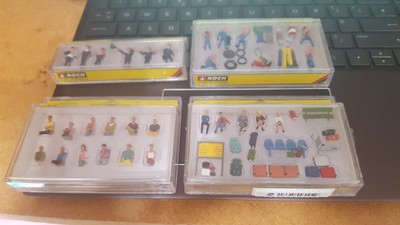 OO gauge Bachmann Scenecraft People Men Women Children workers figures scenery OO Gauge Model