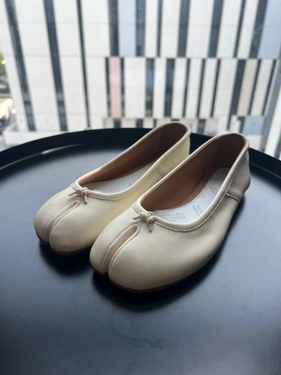 Maison Margiela Tabi Flat Ballerinas – White, Size 37 ,24cm