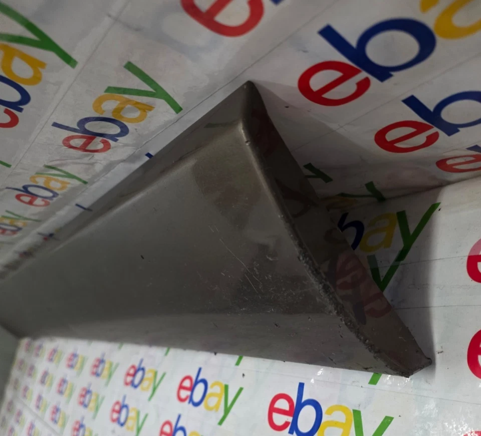 09-17 TOYOTA VENZA PORTA DIANTEIRA ESQUERDA ACABAMENTO MOLDURA DRIVER FABRICANTE DE EQUIPAMENTO ORIGINAL MARROM 4U2 DANIFICADO - Imagem 2 de 4