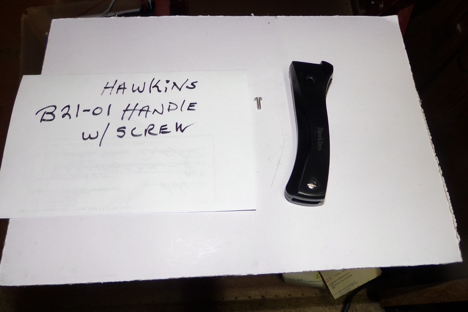B21-01 Handle With Screw And Stud