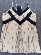 Maurices Womens SM Boho Crochet Lace Racerback Tank Top Tan Black Geometric A207