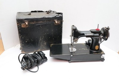 Vintage 1933 Singer Featherweight Sewing Machine 221 W/Case & Peddle School Bell