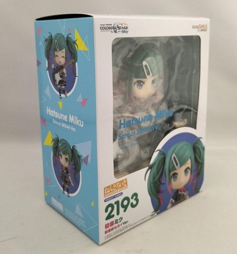 Good Smile Company Nendoroid 2193 Hatsune Miku Classroom World Ver. - Picture 10 of 17