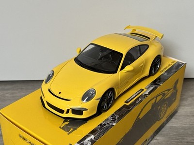 Porsche 911 991.1 GT3 1:18 Minichamps Gelb