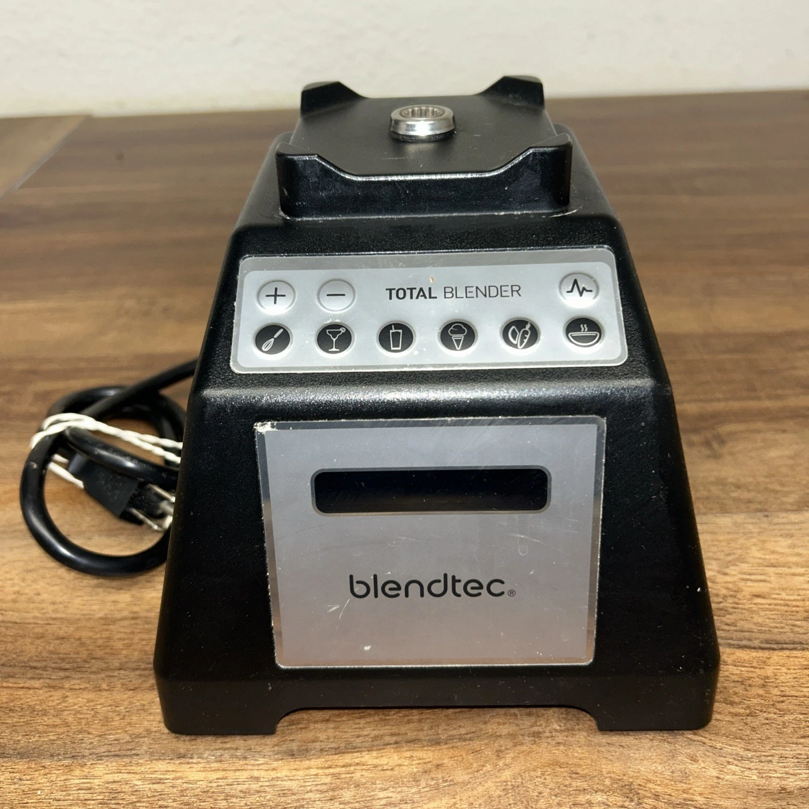 Blendtec Total Blender Base ES3 Black Motor BASE ONLY Tested Working 484 Cycles
Opens in a new windo