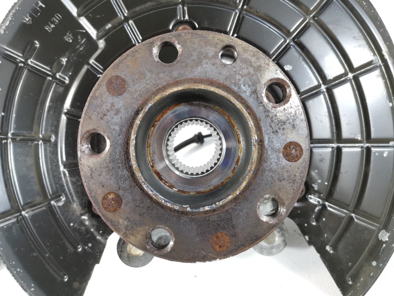 Maserati Levante 3.0 AWD Auto 2017 Rear Left Spindle Knuckle With Bearing Hub