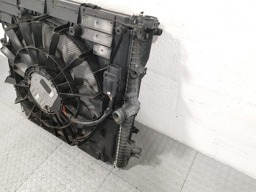 BMW X5 G05 Front Water Coolant Cooling Radiator With Cooling Fan OEM - Picture 4 of 8
