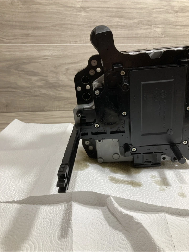 MÓDULO DE CONTROL DE TRANSMISIÓN VOLKSWAGEN PASSAT JETTA OEM CUERPO DE VÁLVULA MECATRÓNICA Foto 3 de 4
