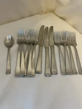 Wallace Julienne 18/10 Stainless Flatware Mixed Lot - 15 Pieces