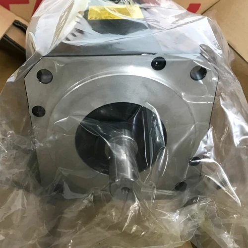 FANUC Servo Motor A06B-0227-B100 Shipping By DHL - Picture 6 of 6
