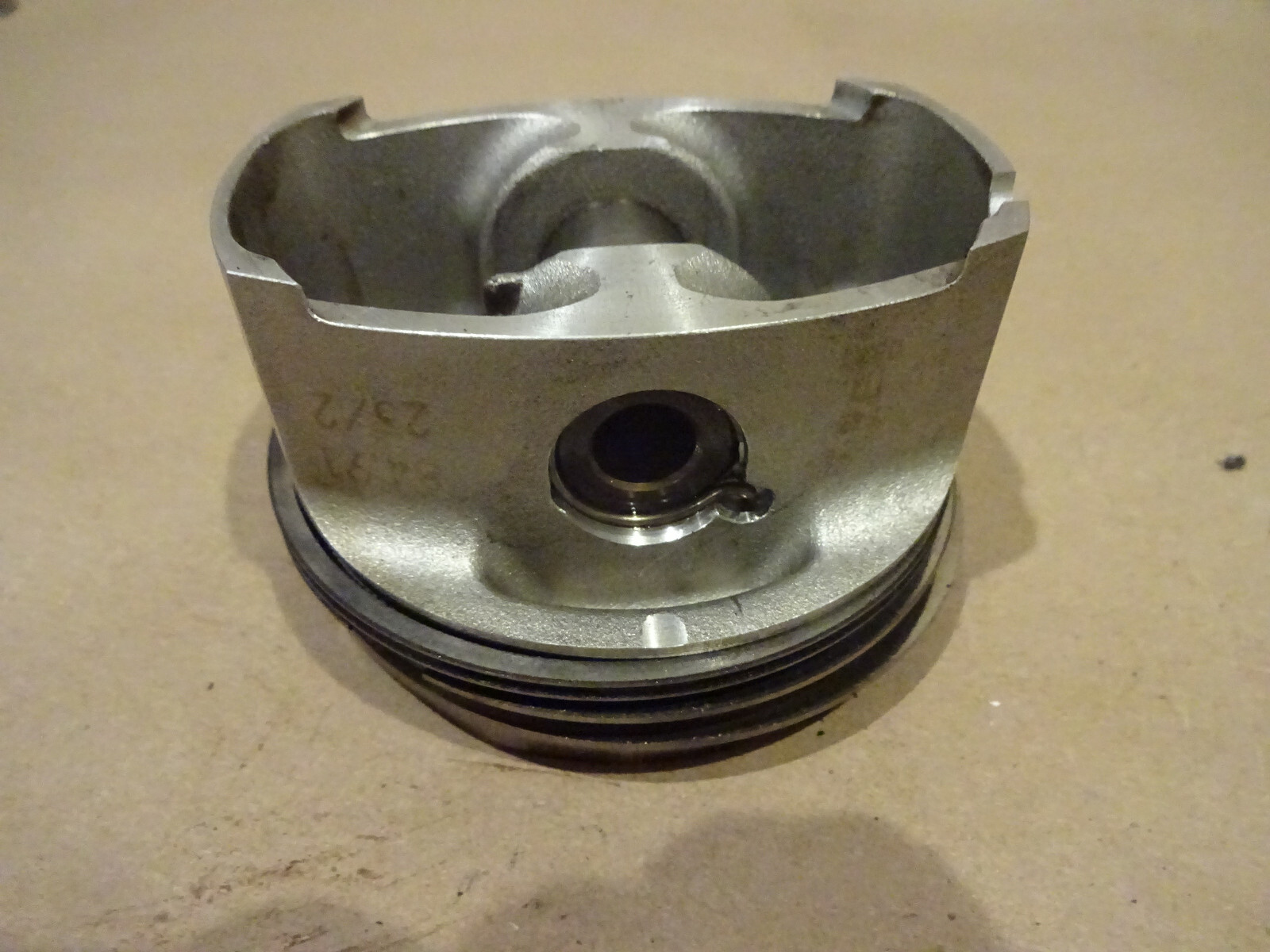 Ferrari 360 - Piston- P/N 179510