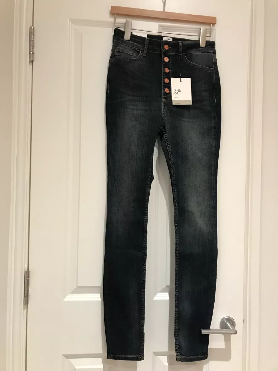 28r jeans store size