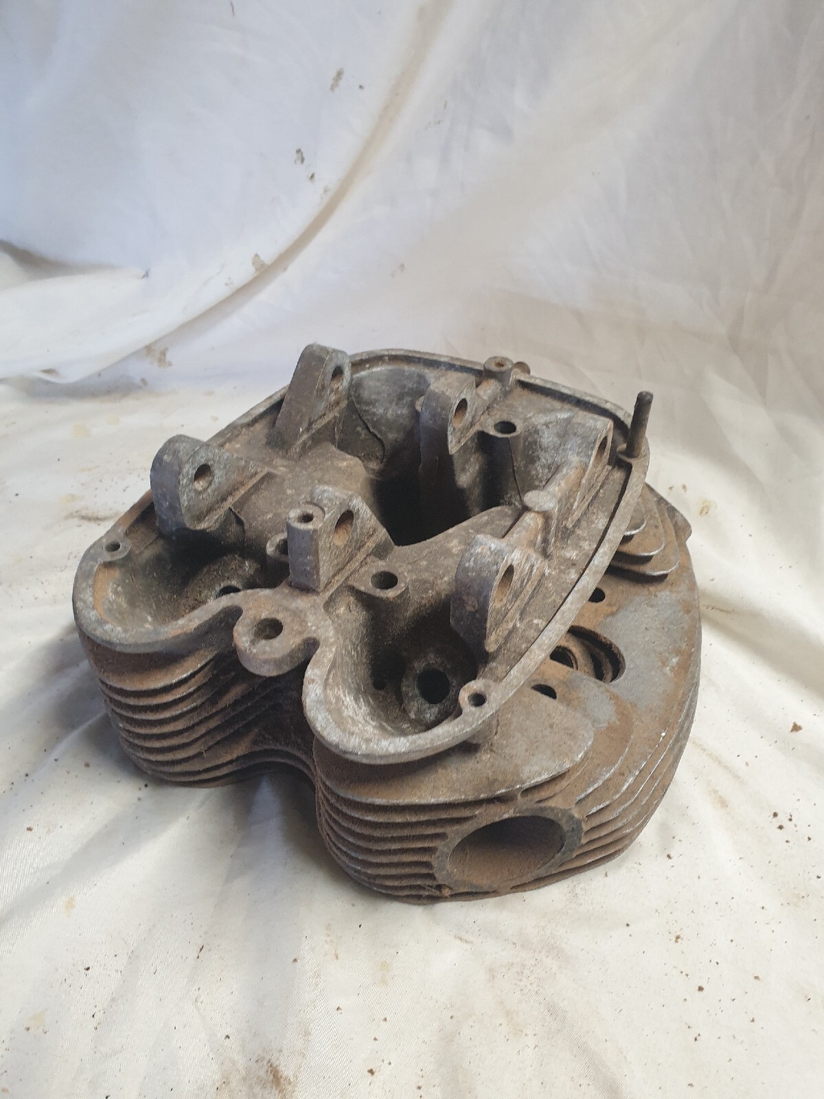 BSA A65 Engine Cylinder Head, Rocket cover & 3 Valves eBay