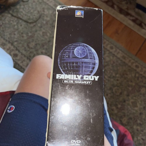 Family Guy Blue Harvest DVD Collectors Box Set (RARE) - Picture 3 of 17