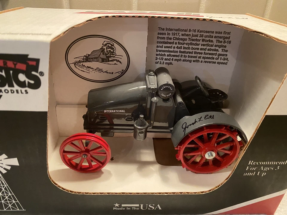 Cosechadora Country Classics Int’l 8-16 -1/16-firmada por Joseph Ertl en tractor Foto 3 de 4