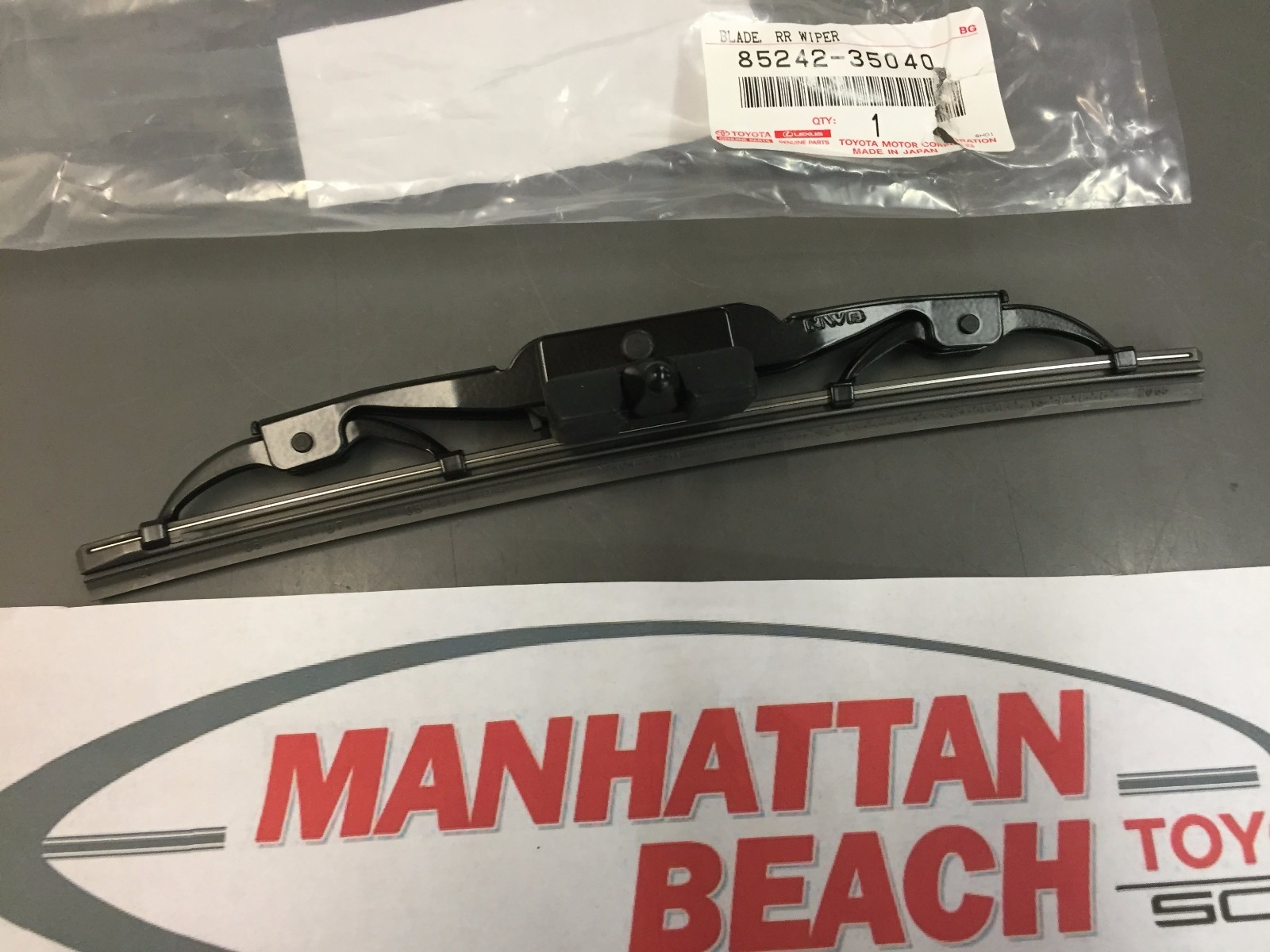 20072014 Toyota FJ CRUISER Rear Wiper Blade NEW Genuine Toyota OEM