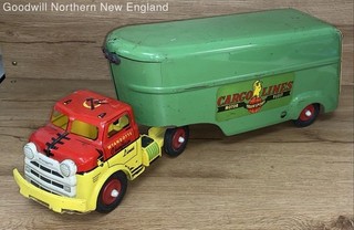 Vintage Wyandotte Chieftain Lines Cargo Truck & Trailer Pressed Steel Toy