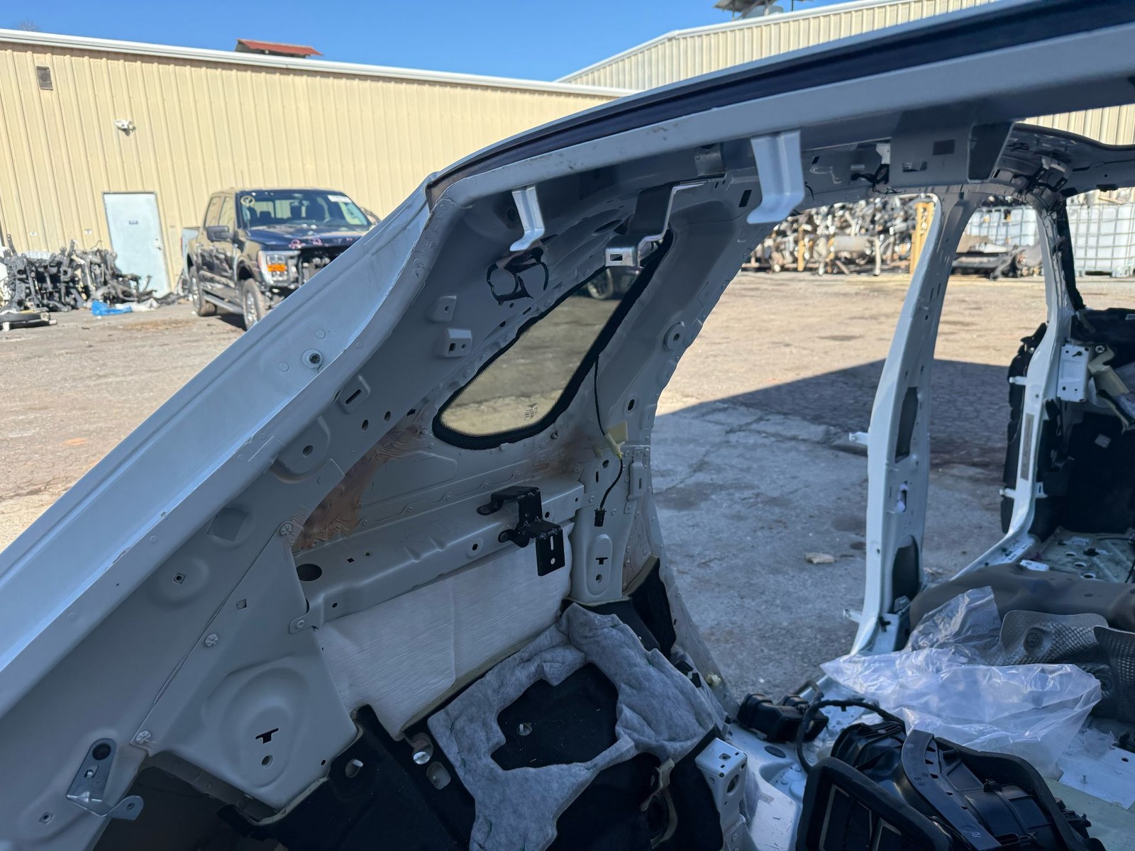 2015-2020 Bentley Bentayga Rear Left Quarter Panel Body Cut Ghost White (6919)