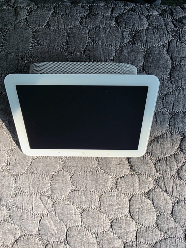 **** Google Nest Hub 2nd Generation Smart Home Display 7-inch - Chalk ****