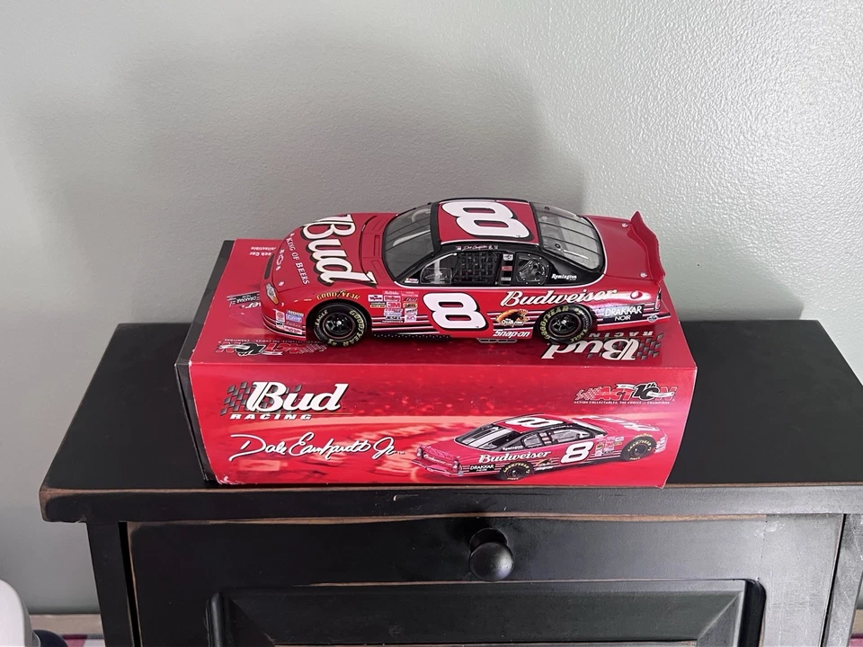 Dale Earnhardt Jr. Budweiser #8 2002 Monte Carlo #102286 acción escala 1/24 Foto 3 de 4