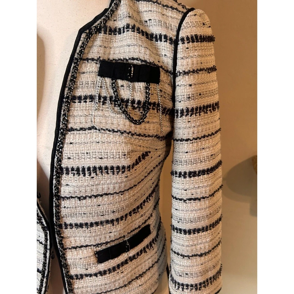 White House Black Market Cropped Tweed Blazer Size 0 - Image 3 of 4