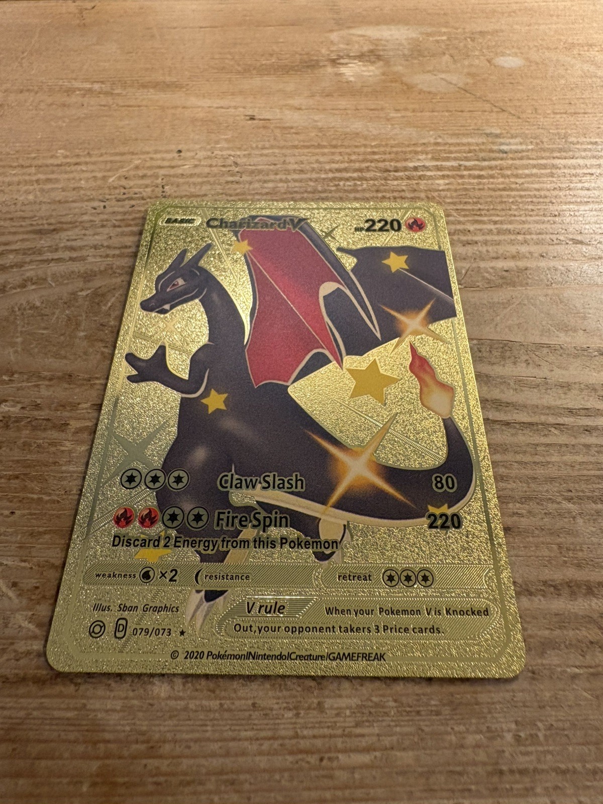Charizard v 079/0734 Secret Rare Pokemon SWSH Champion's Path Gold Card