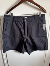 NWT GAP STRETCH GIRLFRIEND KHAKI SHORTS SZ 14
