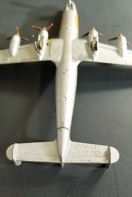 L'avion Lockheed Super G Constellation en miniature par Dinky Toys au 1