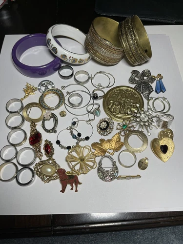 Vintage Jewelry Costume Ring Brooch Pin Earrings Lot JJ Signed Gold Silver Tone