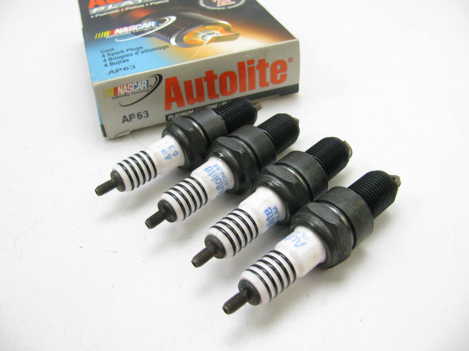 4 Autolite AP63 Ignition Spark Plugs - Platnium