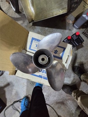 Set of Suzuki Stainless Steel Propellers 3 X 16 X 18 1/2 R & L