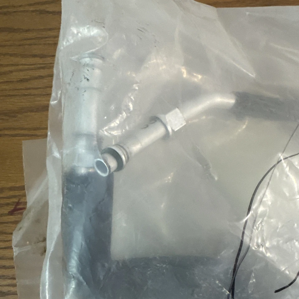 A/C Liquid Line with Orifice Tube-Hose Assembly CompressorWorks 55933 - Image 3 of 3