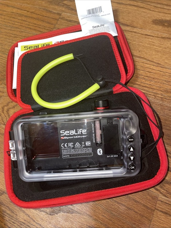 SeaLife SportDiver Underwater Camera Housing Adjustable SL400-U W/CASE EUC