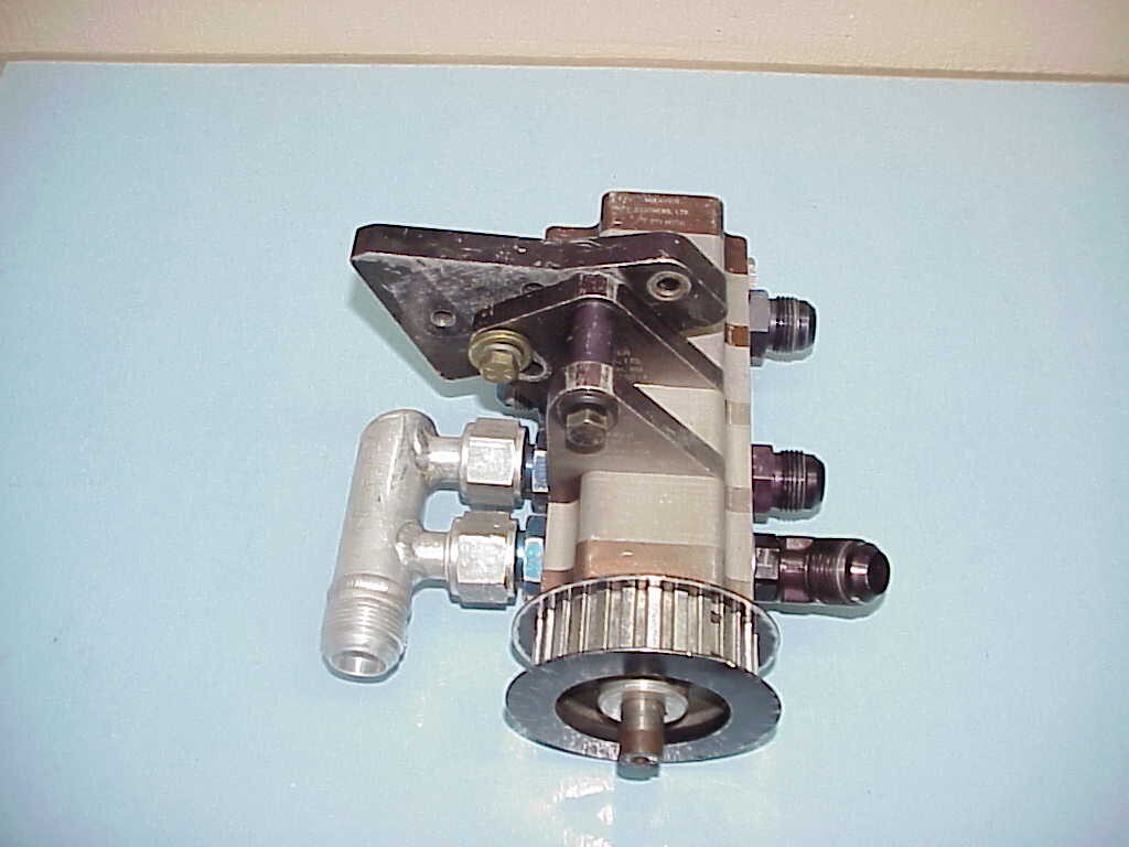 Weaver 4 Stage Dry Sump Oil Pump &28 Tooth Gilmer Pulley & Manifold