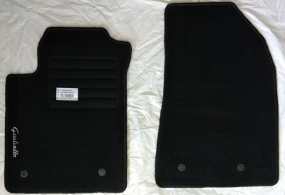 Moquette Giulietta Custom Tappeti Auto Alfa Romeo Giulietta - Moquette Antiscivolo Con Ricami, Colore Grigio Tappeti Antiscivolo