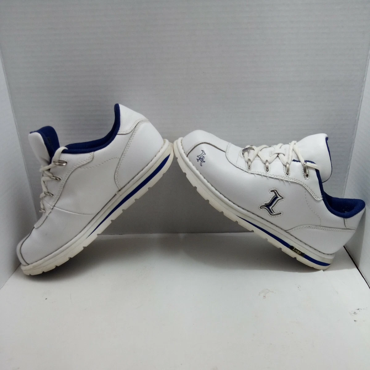 White lugz shop sneakers