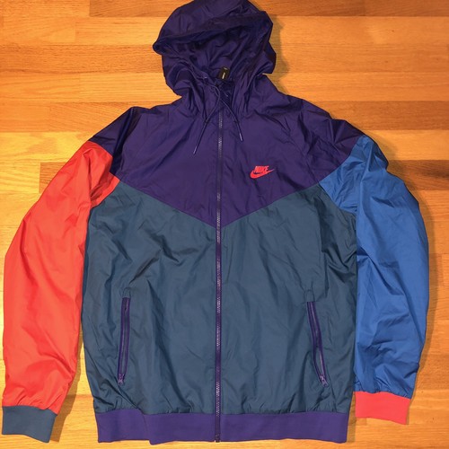 New L Nike Sportswear Windrunner Jacket 