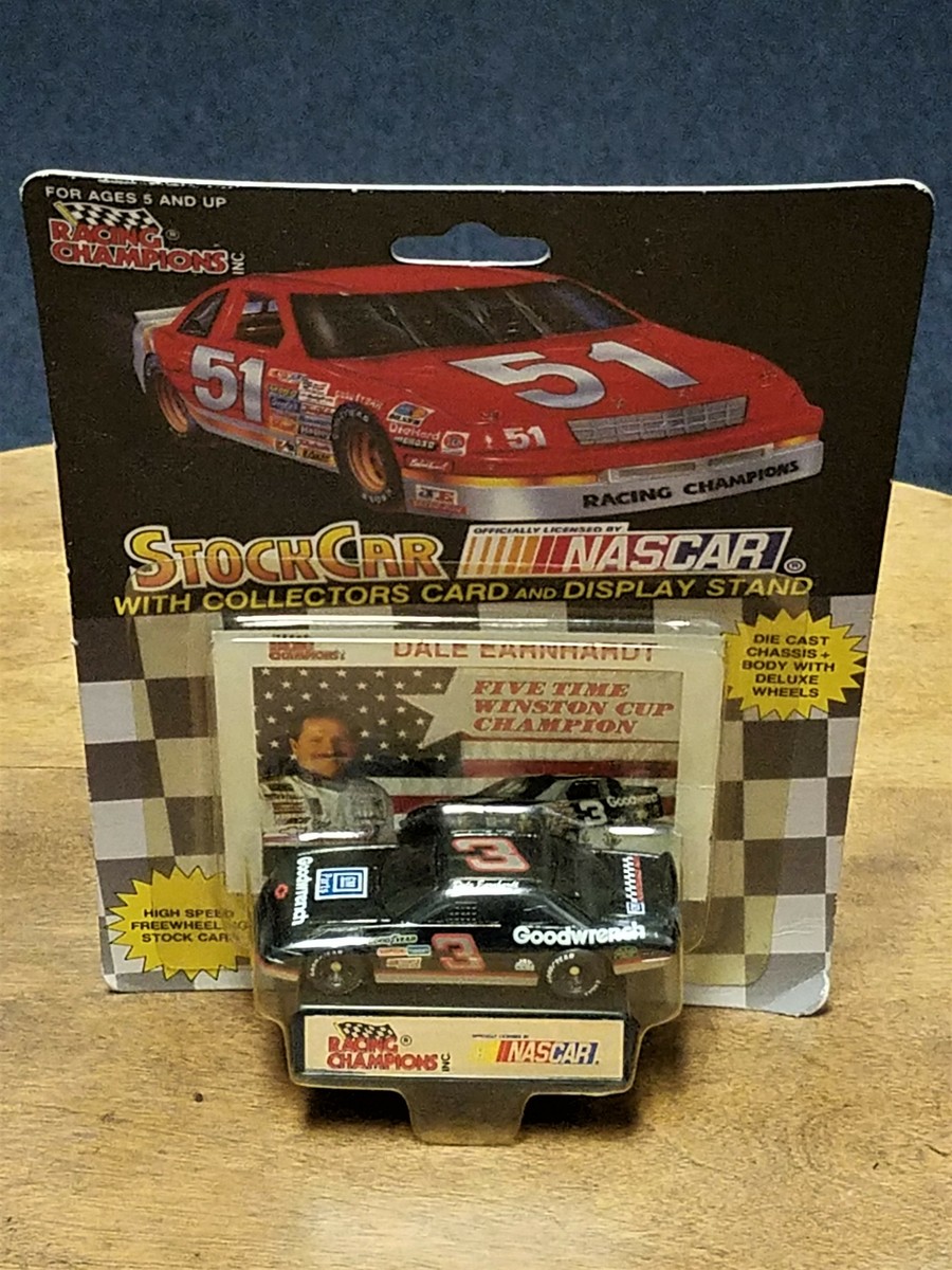 1992 Racing Champions 1:64 #3 Dale Earnhardt/Goodwrench/5-Time