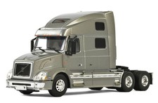 WSI 33-2030 1:50 Volvo VN780 6x4 with Sleeper in Silver, Cab Only