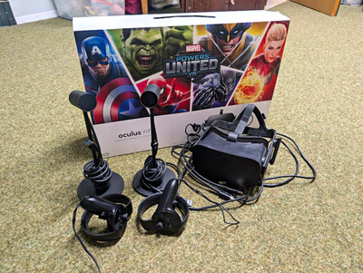 Oculus Rift VR-Headset Set (CV1) mit Touch Controllern & 3 Sensoren 2016
