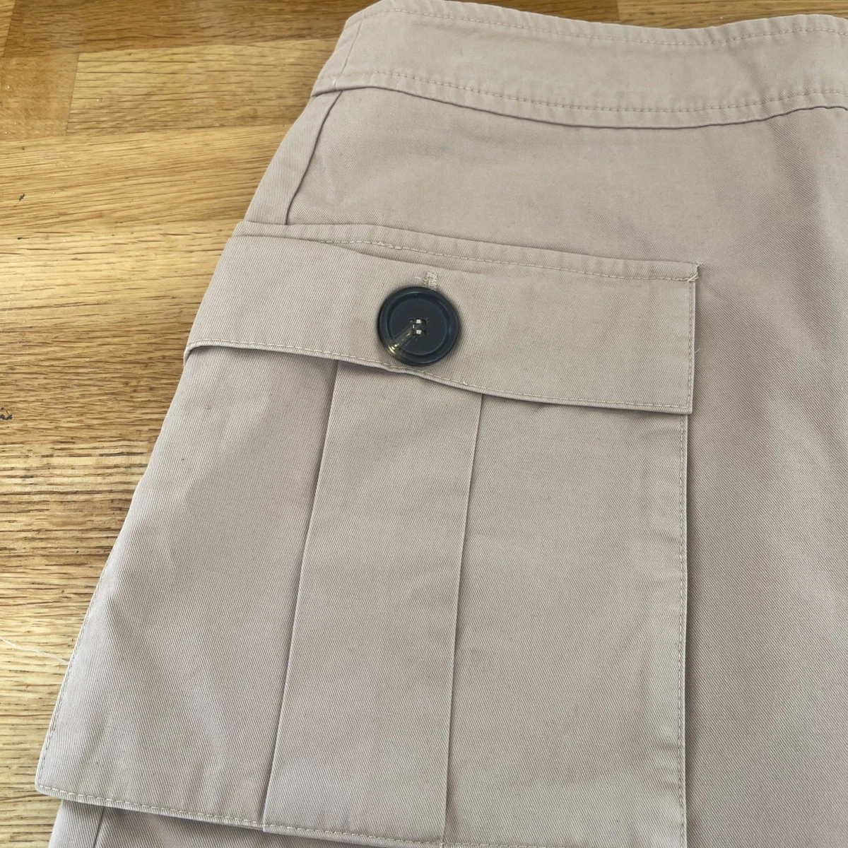 Minifalda Bershka talla S color tostado con bolsillos